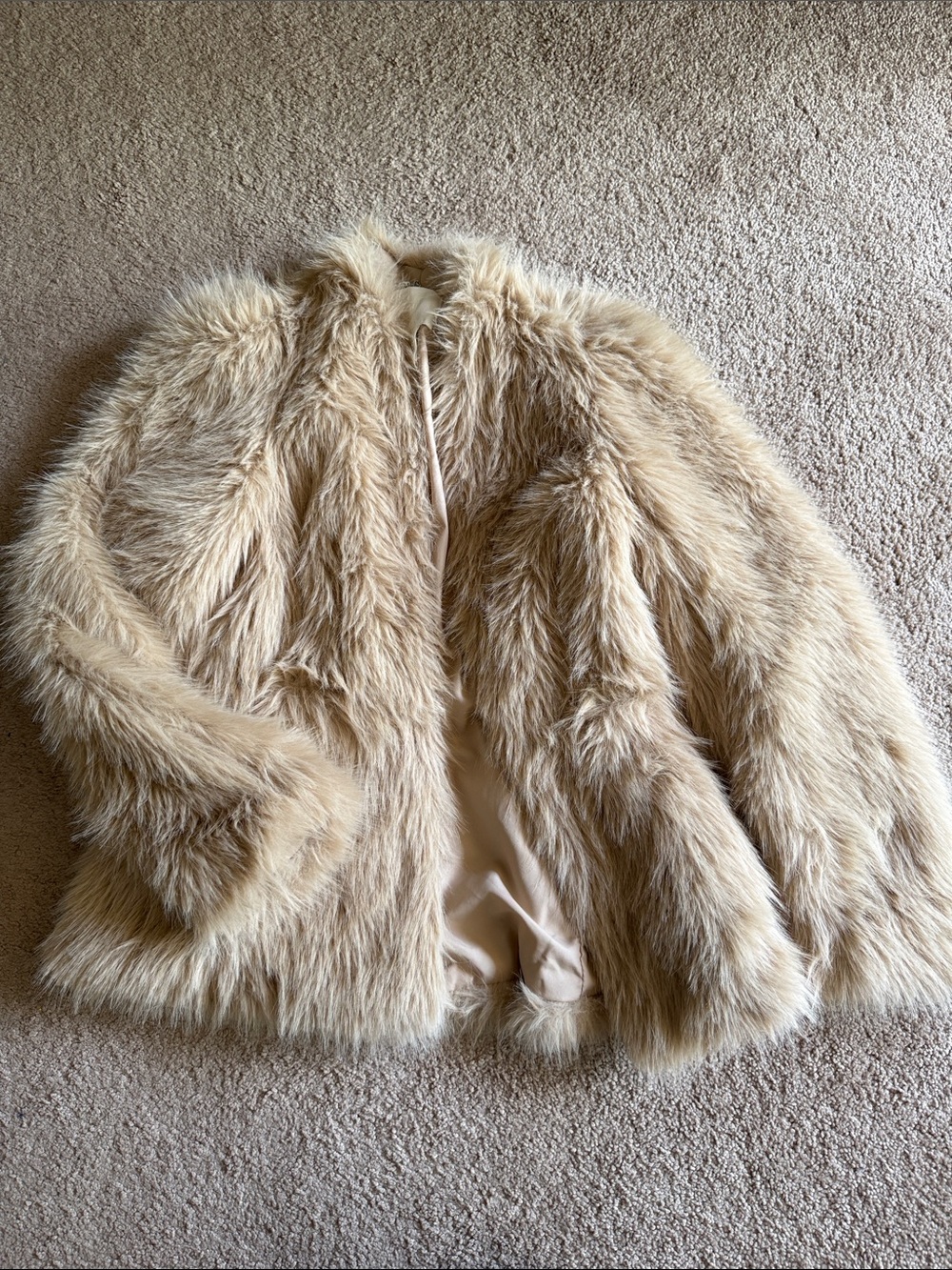 H&M Beige Faux Fur Jacket - Plush Open-Front Coat